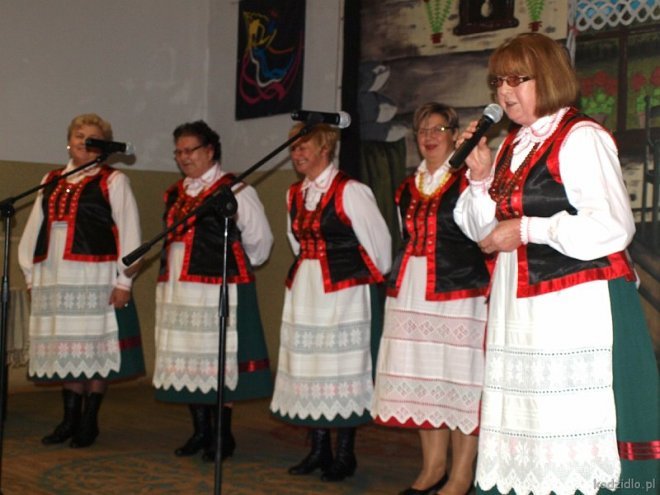 Jesienny Festiwal Kół Gospodyń Wiejskich z gminy Kadzidło [20.11.2015] - zdjęcie #150 - eOstroleka.pl