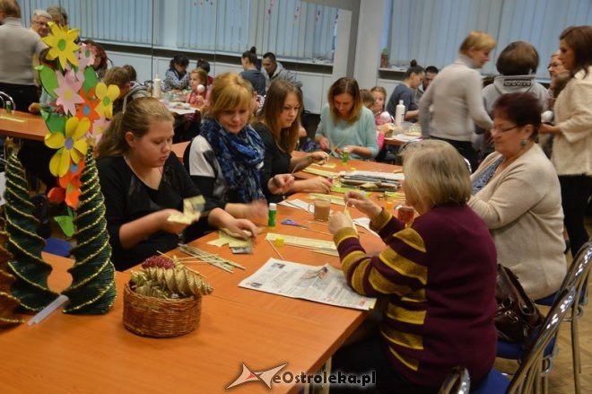 Warsztaty świąteczne w Klubie Lokator [22.11.2015] - zdjęcie #13 - eOstroleka.pl