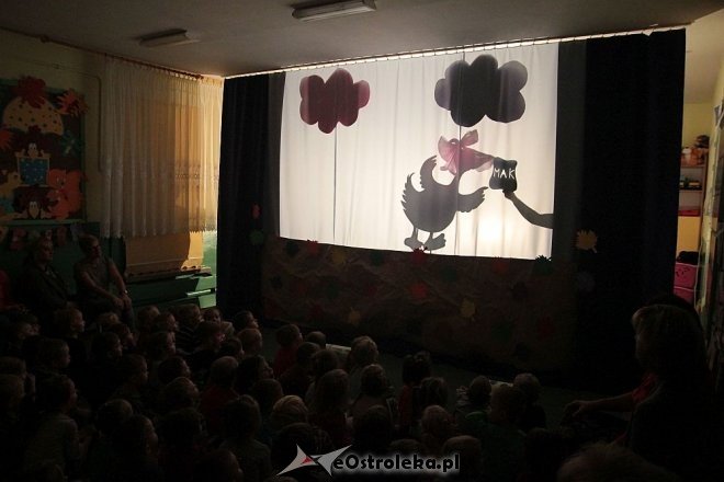 Teatrzyk cieni w „Krainie Misiów” [23.11.2015] - zdjęcie #18 - eOstroleka.pl