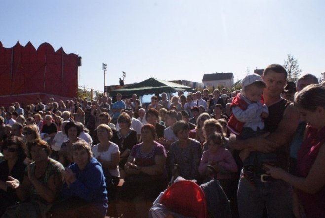 Święto Kukurydzy i Kurpiowskie Święto Mleka (20.09.09) - zdjęcie #25 - eOstroleka.pl