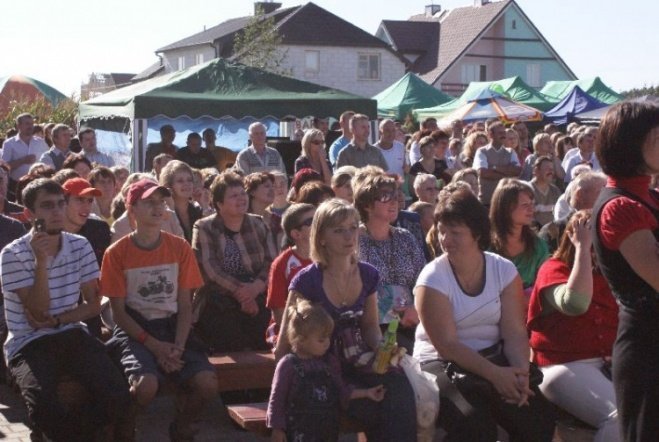 Święto Kukurydzy i Kurpiowskie Święto Mleka (20.09.09) - zdjęcie #23 - eOstroleka.pl
