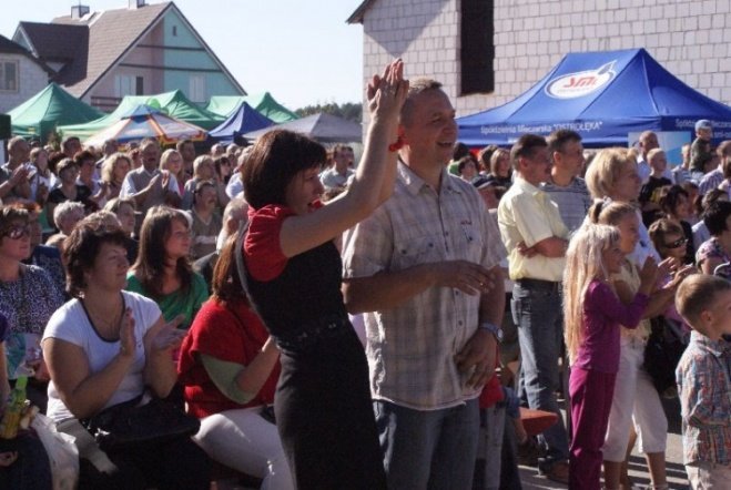 Święto Kukurydzy i Kurpiowskie Święto Mleka (20.09.09) - zdjęcie #22 - eOstroleka.pl
