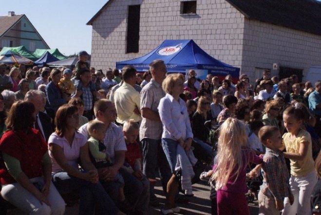 Święto Kukurydzy i Kurpiowskie Święto Mleka (20.09.09) - zdjęcie #16 - eOstroleka.pl