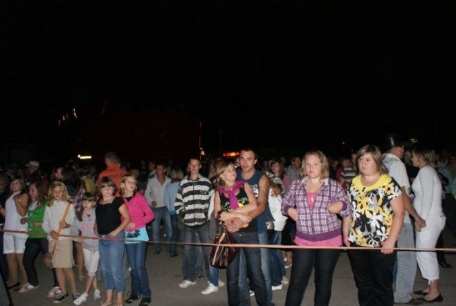Święto Kukurydzy i Kurpiowskie Święto Mleka (20.09.09) - zdjęcie #35 - eOstroleka.pl