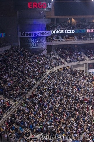 Mistrzostwa Świata Diverse NIGHT of the JUMPs - zdjęcie #13 - eOstroleka.pl