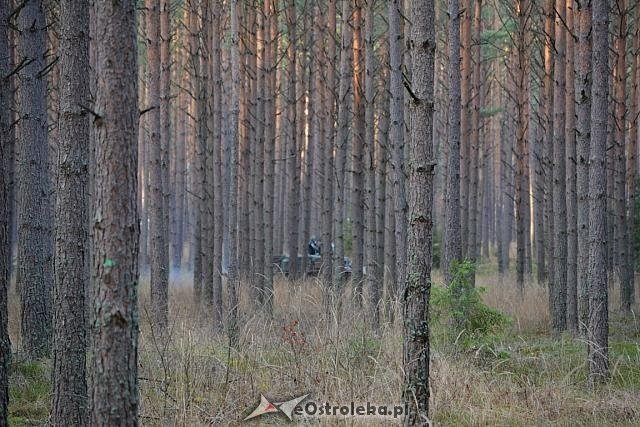 Uczniowie z „dwójki” w IV edycji Rajdu Żołnierza na poligonie w Bemowie Piskim [26.11.2015] - zdjęcie #41 - eOstroleka.pl
