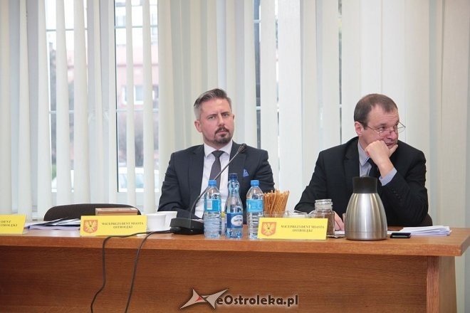 XVIII sesja Rady Miasta w Ostrołęce [26.11.2015] - zdjęcie #2 - eOstroleka.pl