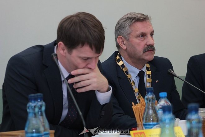 XVIII sesja Rady Miasta w Ostrołęce [26.11.2015] - zdjęcie #23 - eOstroleka.pl