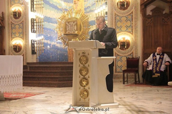 Ostrołęczanie uczcili pamięć zmarłych samorządowców [29.11.2015] - zdjęcie #12 - eOstroleka.pl