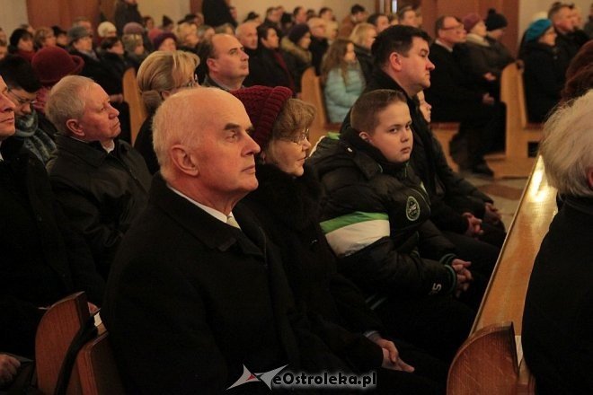 Ostrołęczanie uczcili pamięć zmarłych samorządowców [29.11.2015] - zdjęcie #12 - eOstroleka.pl