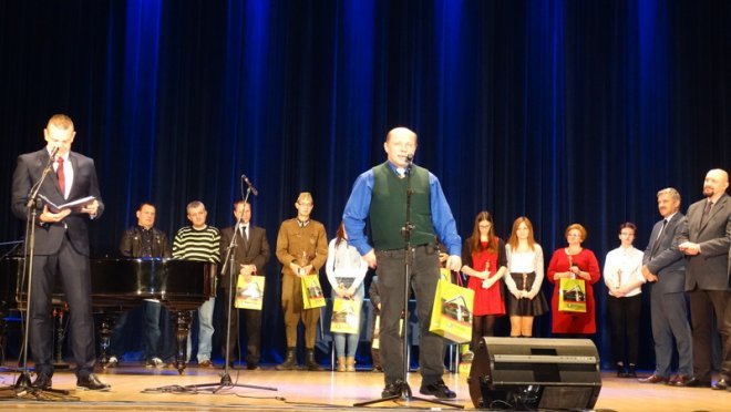 Gala Wolontariatu z Miejskim Ośrodkiem Pomocy Rodzinie [01.12.2015] - zdjęcie #59 - eOstroleka.pl