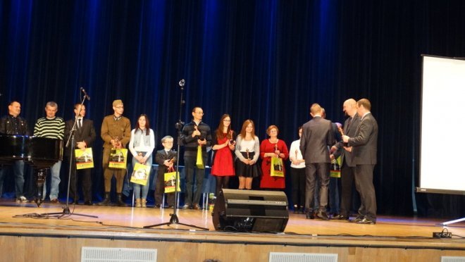 Gala Wolontariatu z Miejskim Ośrodkiem Pomocy Rodzinie [01.12.2015] - zdjęcie #58 - eOstroleka.pl