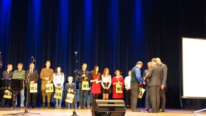 Gala Wolontariatu z Miejskim Ośrodkiem Pomocy Rodzinie [01.12.2015] - zdjęcie #56 - eOstroleka.pl
