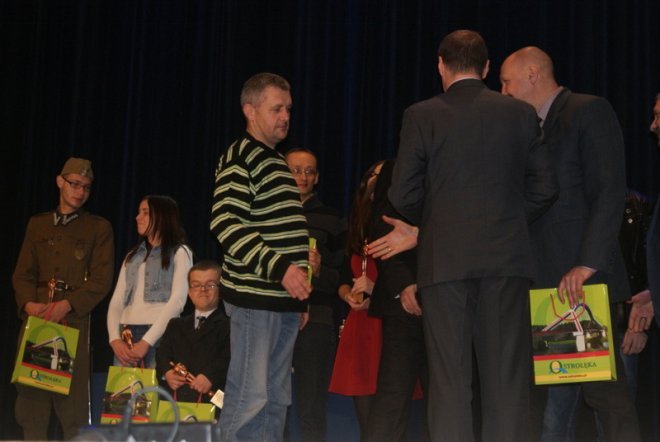 Gala Wolontariatu z Miejskim Ośrodkiem Pomocy Rodzinie [01.12.2015] - zdjęcie #25 - eOstroleka.pl
