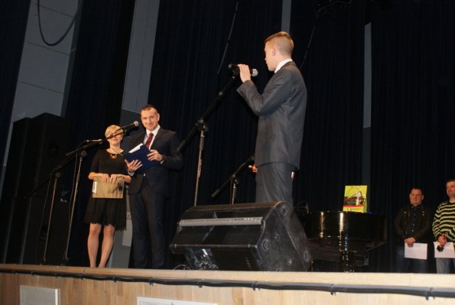 Gala Wolontariatu z Miejskim Ośrodkiem Pomocy Rodzinie [01.12.2015] - zdjęcie #9 - eOstroleka.pl