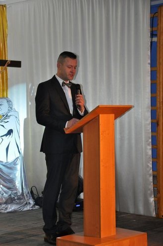 Św. Jan Paweł II patronem „Podstawówki” z Łęgu Starościńskiego [01.12.2015] - zdjęcie #18 - eOstroleka.pl