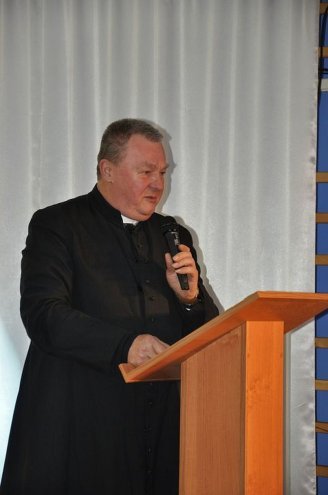 Św. Jan Paweł II patronem „Podstawówki” z Łęgu Starościńskiego [01.12.2015] - zdjęcie #64 - eOstroleka.pl