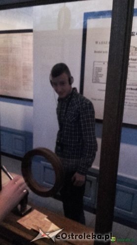 Gimnazjaliści z Kadzidła i Chudka w Muzeum Historii Żydów Polskich [01.12.2015] - zdjęcie #19 - eOstroleka.pl