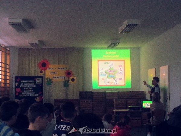 „Ruch i żywienie – dobre połączenie” w Zespole Szkół w Lipnikach [02.12.2015] - zdjęcie #2 - eOstroleka.pl