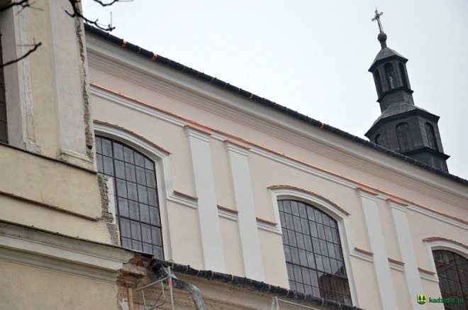 Trwa remont kościoła w Kadzidle [02.12.2015] - zdjęcie #7 - eOstroleka.pl