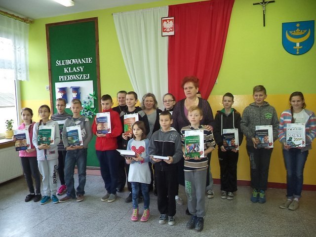 Goworowo: Konkurs plastyczny „Projekt tablicy upamiętniającej Henryka Syskę” [03.12.2015] - zdjęcie #5 - eOstroleka.pl