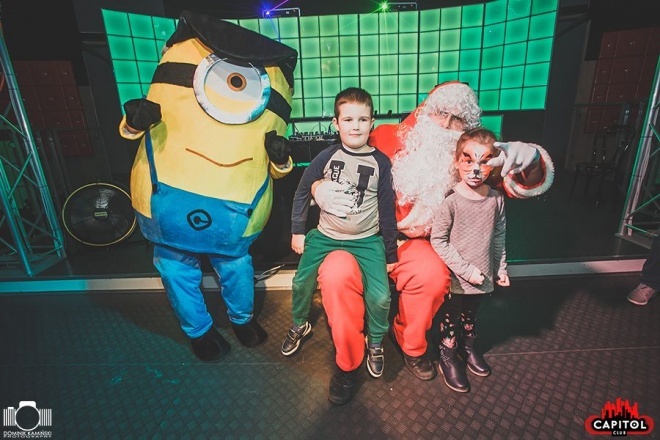 Kinder Party, Minionki i Mikołaj w Clubie Capitol [06.12.2015] - zdjęcie #329 - eOstroleka.pl