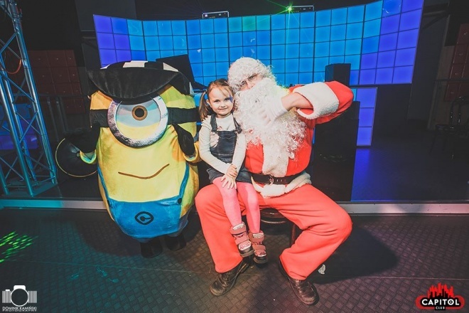 Kinder Party, Minionki i Mikołaj w Clubie Capitol [06.12.2015] - zdjęcie #318 - eOstroleka.pl