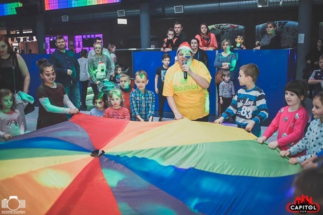 Kinder Party, Minionki i Mikołaj w Clubie Capitol [06.12.2015] - zdjęcie #315 - eOstroleka.pl