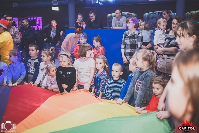 Kinder Party, Minionki i Mikołaj w Clubie Capitol [06.12.2015] - zdjęcie #309 - eOstroleka.pl