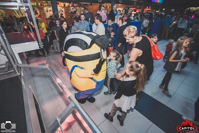 Kinder Party, Minionki i Mikołaj w Clubie Capitol [06.12.2015] - zdjęcie #308 - eOstroleka.pl