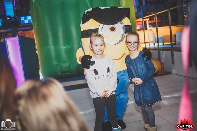 Kinder Party, Minionki i Mikołaj w Clubie Capitol [06.12.2015] - zdjęcie #298 - eOstroleka.pl