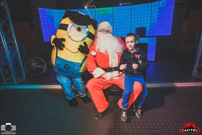 Kinder Party, Minionki i Mikołaj w Clubie Capitol [06.12.2015] - zdjęcie #93 - eOstroleka.pl