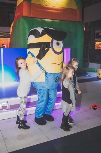 Kinder Party, Minionki i Mikołaj w Clubie Capitol [06.12.2015] - zdjęcie #256 - eOstroleka.pl