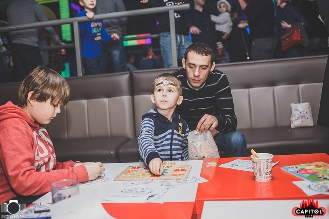 Kinder Party, Minionki i Mikołaj w Clubie Capitol [06.12.2015] - zdjęcie #246 - eOstroleka.pl