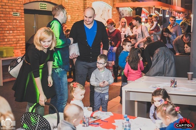 Kinder Party, Minionki i Mikołaj w Clubie Capitol [06.12.2015] - zdjęcie #198 - eOstroleka.pl