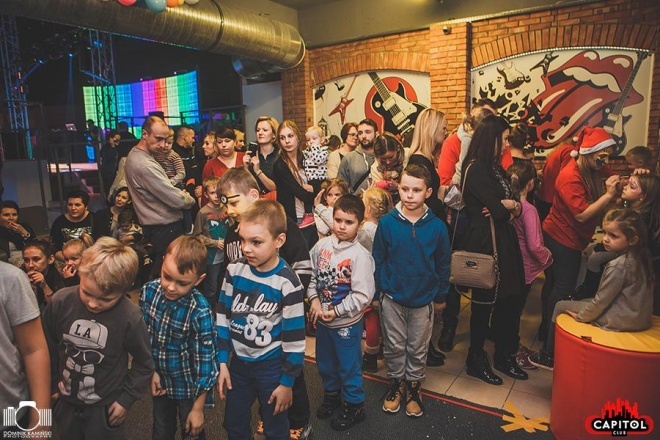 Kinder Party, Minionki i Mikołaj w Clubie Capitol [06.12.2015] - zdjęcie #189 - eOstroleka.pl