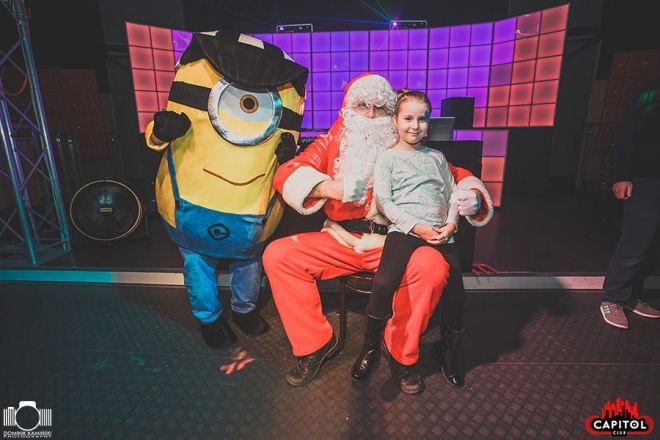 Kinder Party, Minionki i Mikołaj w Clubie Capitol [06.12.2015] - zdjęcie #171 - eOstroleka.pl