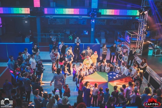Kinder Party, Minionki i Mikołaj w Clubie Capitol [06.12.2015] - zdjęcie #156 - eOstroleka.pl