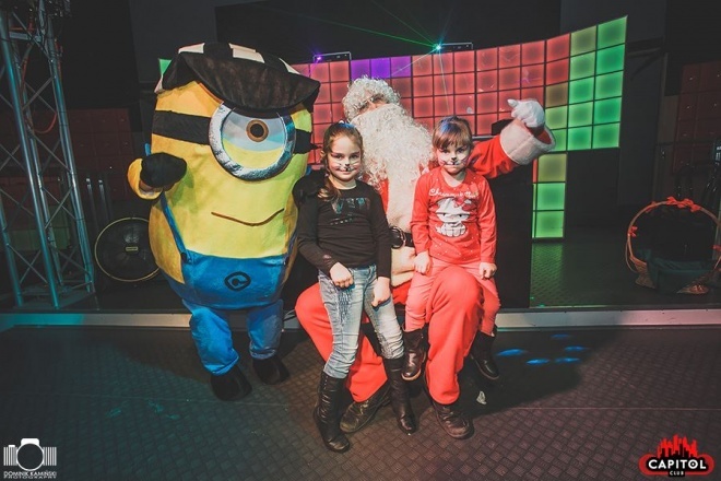 Kinder Party, Minionki i Mikołaj w Clubie Capitol [06.12.2015] - zdjęcie #115 - eOstroleka.pl