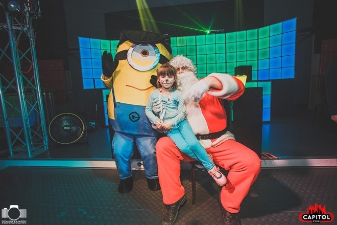 Kinder Party, Minionki i Mikołaj w Clubie Capitol [06.12.2015] - zdjęcie #113 - eOstroleka.pl