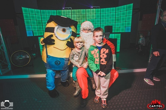 Kinder Party, Minionki i Mikołaj w Clubie Capitol [06.12.2015] - zdjęcie #109 - eOstroleka.pl