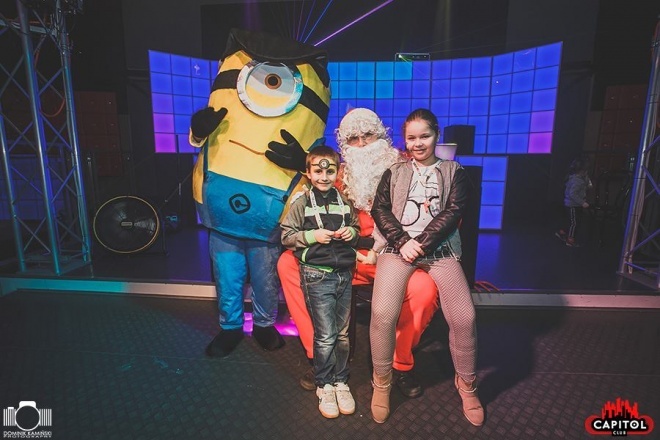 Kinder Party, Minionki i Mikołaj w Clubie Capitol [06.12.2015] - zdjęcie #103 - eOstroleka.pl