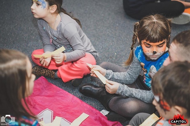 Kinder Party, Minionki i Mikołaj w Clubie Capitol [06.12.2015] - zdjęcie #93 - eOstroleka.pl