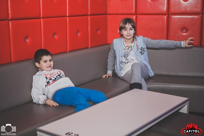 Kinder Party, Minionki i Mikołaj w Clubie Capitol [06.12.2015] - zdjęcie #265 - eOstroleka.pl