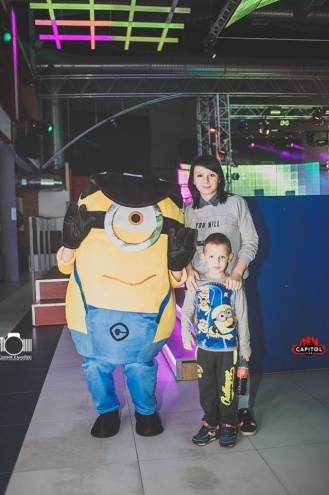 Kinder Party, Minionki i Mikołaj w Clubie Capitol [06.12.2015] - zdjęcie #211 - eOstroleka.pl