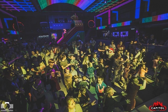 Kinder Party, Minionki i Mikołaj w Clubie Capitol [06.12.2015] - zdjęcie #190 - eOstroleka.pl