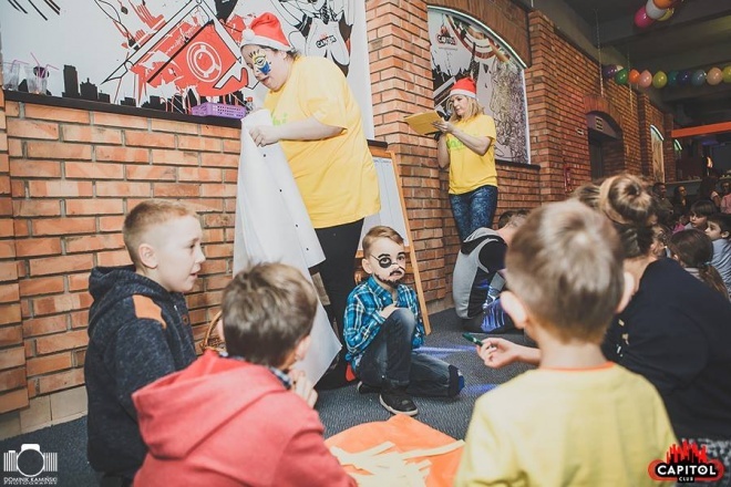 Kinder Party, Minionki i Mikołaj w Clubie Capitol [06.12.2015] - zdjęcie #181 - eOstroleka.pl