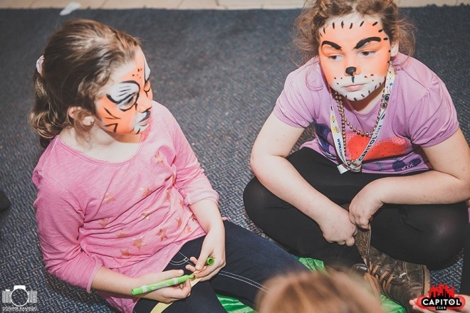 Kinder Party, Minionki i Mikołaj w Clubie Capitol [06.12.2015] - zdjęcie #118 - eOstroleka.pl