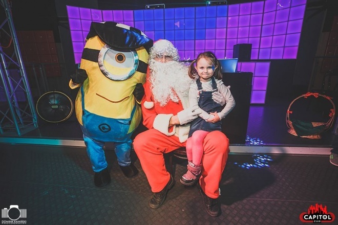 Kinder Party, Minionki i Mikołaj w Clubie Capitol [06.12.2015] - zdjęcie #110 - eOstroleka.pl