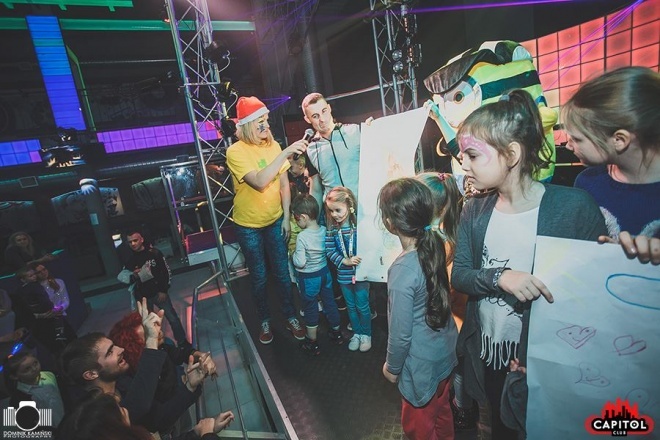 Kinder Party, Minionki i Mikołaj w Clubie Capitol [06.12.2015] - zdjęcie #104 - eOstroleka.pl